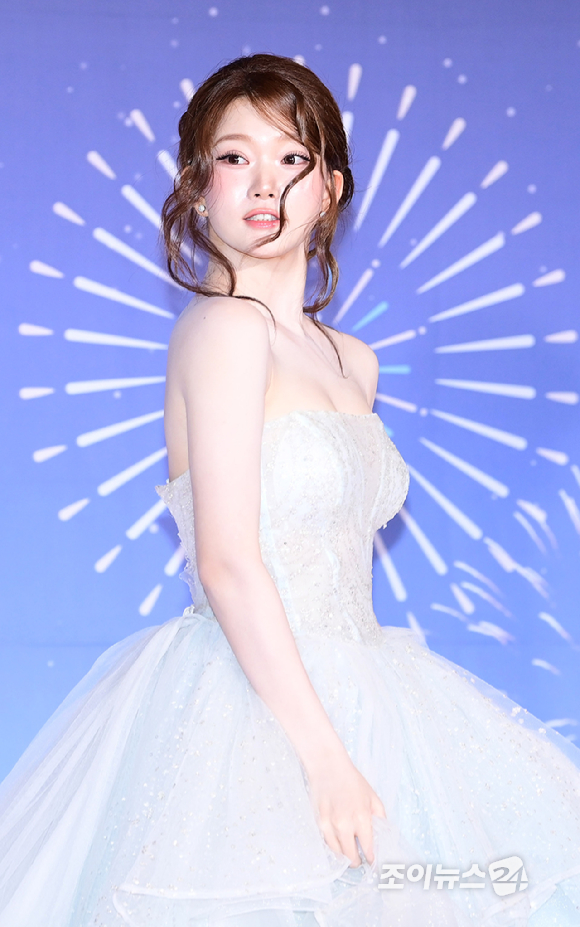 '극한84' 빌리 츠키가 29일 오후 서울 마포구 MBC 사옥에서 열린 '2025 MBC 방송연예대상' 포토월 행사에 참석하고 있다. [사진=정소희 기자]