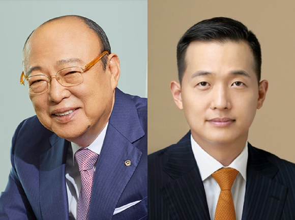 김승연 한화그룹 회장(왼쪽)과 김동관 한화그룹 부회장. [사진=한화]