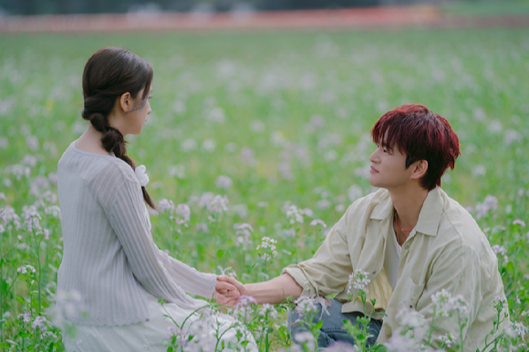 서인국과 지수가 넷플릭스 시리즈 '월간남친'에서 호흡을 맞추고 있다. [사진=넷플릭스]