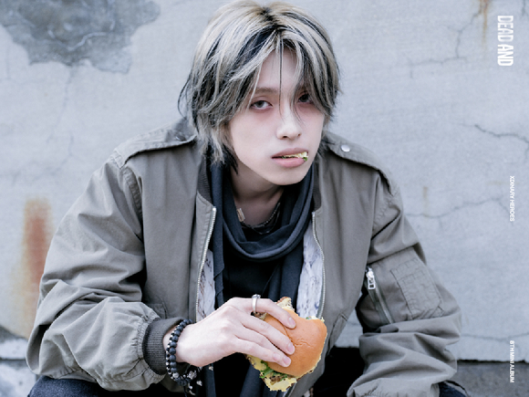 엑스디너리 히어로즈 가온 오드 콘셉트 포토 [사진=JYP엔터테인먼트]