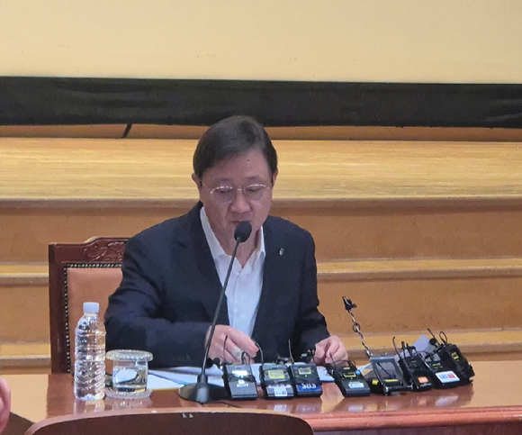 22일 기자 간담회에서 모두 발언 중인 이찬진 금감원장 [사진=성진우 기자]