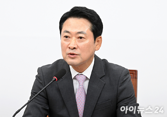 장동혁 국민의힘 당대표가 12일 서울 여의도 국회에서 열린 최고위원회의에서 발언하고 있다. [사진=곽영래 기자]