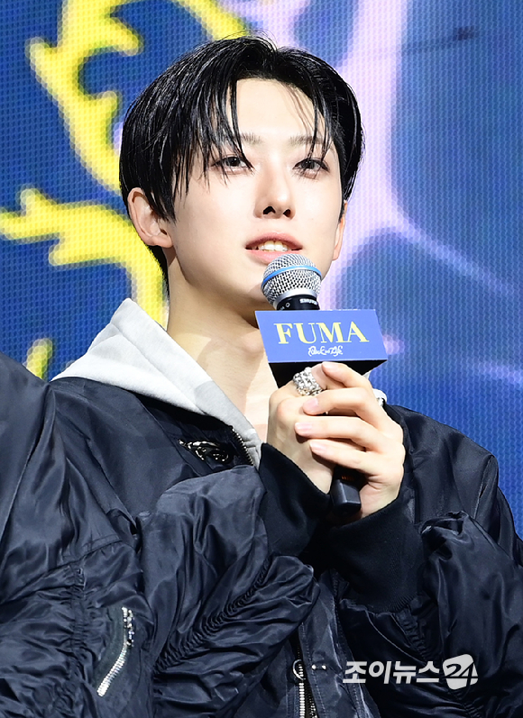 그룹 앤팀 후마가 28일 오후 서울 용산구 한남동 블루스퀘어에서 열린 &TEAM(앤팀) 한국 데뷔 앨범 미니 1집 'Back to Life'(백 투 라이프)발매 기념 쇼케이스에 참석하고 있다. [사진=정소희 기자]