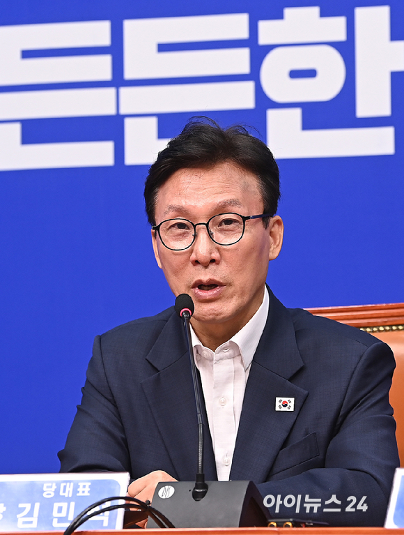 김민석 더불어민주당 당대표가 31일 서울 여의도 국회에서 열린 최고위원회의에서 발언하고 있다. [사진=곽영래 기자]