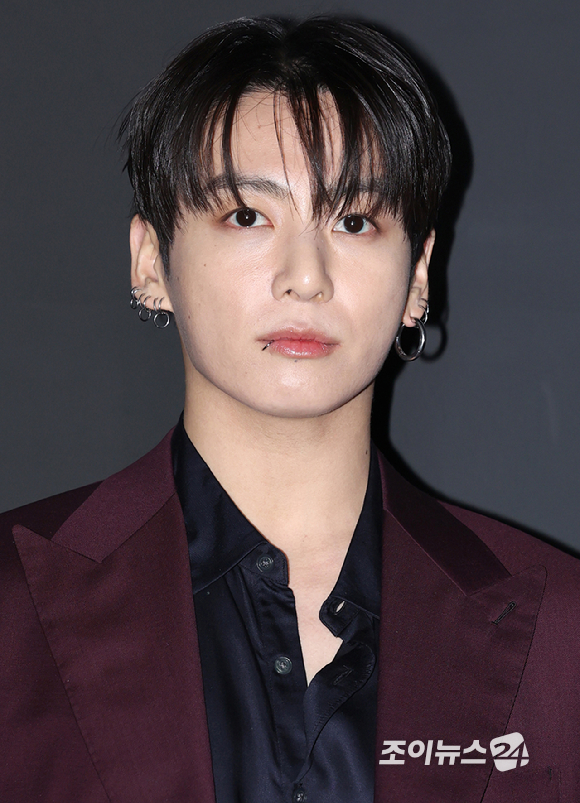 그룹 방탄소년단(BTS) 정국이 12일 오후 서울 강남구 논현동 STRX하우스에서 열린 위블로 글로벌 앰버서더 어나운스먼트 이벤트 포토월 행사에 참석하고 있다. [사진=정소희 기자]