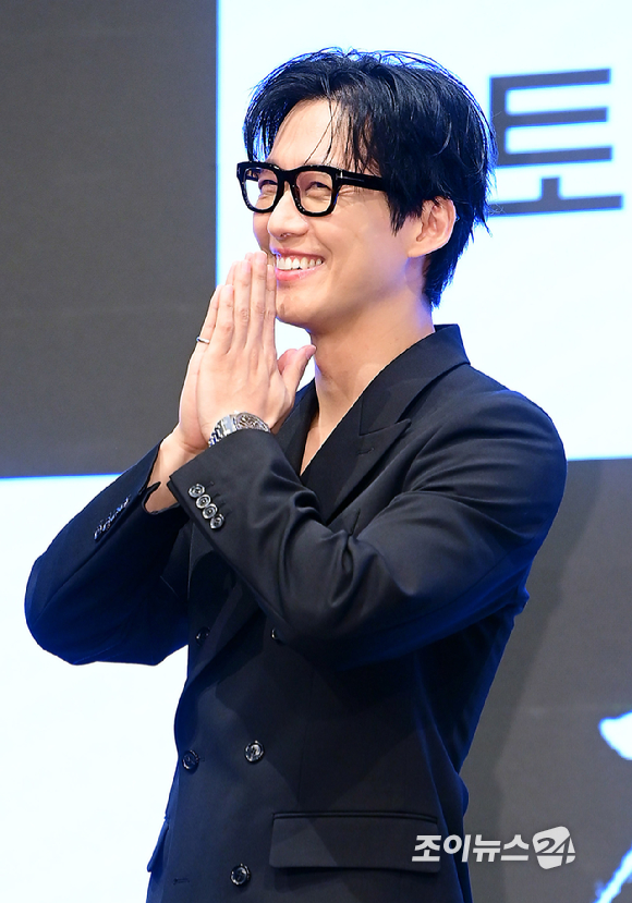 배우 남궁민이 1일 오후 서울 구로구 신도림동 더세인트에서 열린 KBS 2TV 새 토일 미니시리즈 '결혼의 완성' 제작발표회에 참석하고 있다. [사진=정소희 기자]