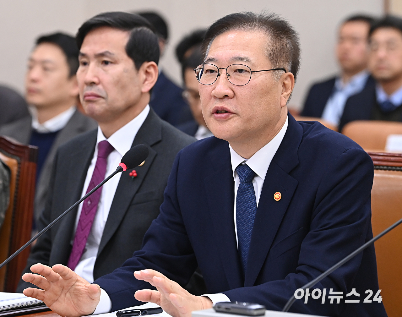 박성재 법무부 장관이 지난해 12월 11일 오전 서울 여의도 국회에서 열린 법제사법위원회 전체회의에서 질의에 답변하고 있다. [사진=곽영래 기자]