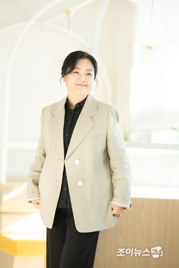 배우 전영이 3일 오후 서울 영등포구 양평동 조이뉴스24 사옥에서 진행된 인터뷰에서 포즈를 취하고 있다. [사진=문수지 기자]