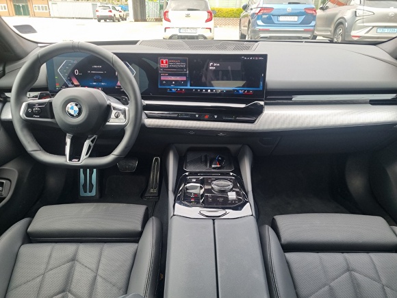 BMW 520i 1열. [사진=홍성효 기자]