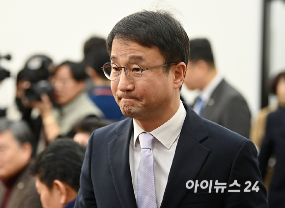 한병도 더불어민주당 원내대표가 22일 서울 여의도 국회에서 열린 정책조정회의에 참석하고 있다. [사진=곽영래 기자]