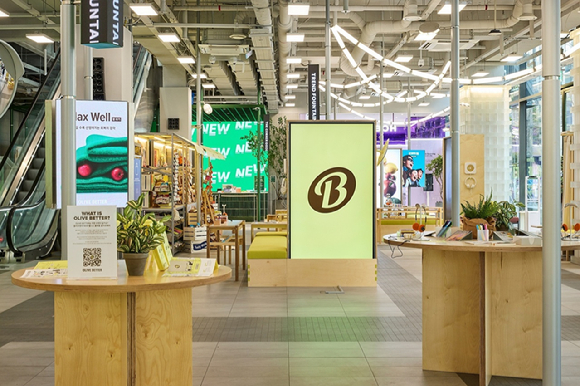 올리브영N 성수에 마련된 뉴 웰니스 라운지 팝업 내부전경. [사진=올리브영]