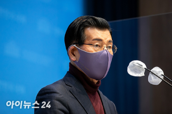 장영하 국민의힘 성남시 수정구 당협위원장이 기자회견을 하고있다. [사진=아이뉴스24]