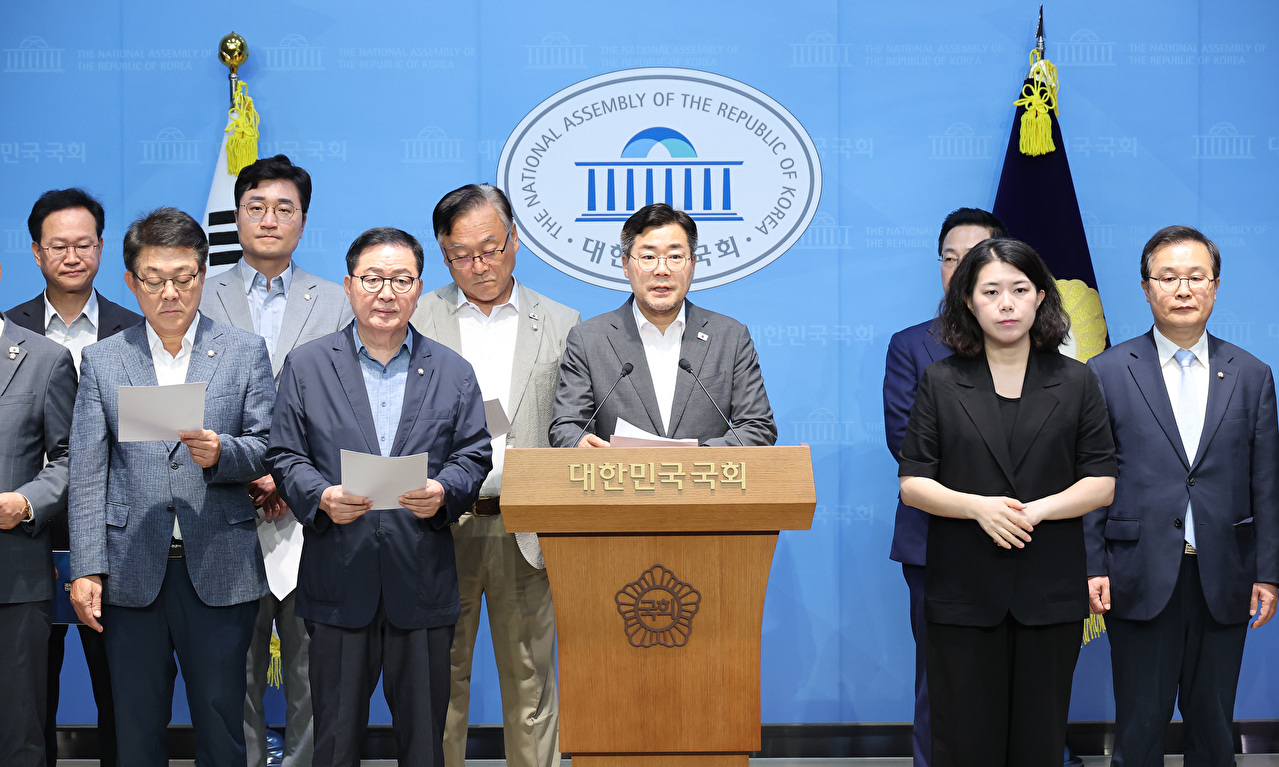 더불어민주당 대표 후보인 박찬대 의원이 29일 서울 여의도 국회 소통관에서 현안 관련 기자회견을 하고 있다. 2025.7.29 [사진=연합뉴스]