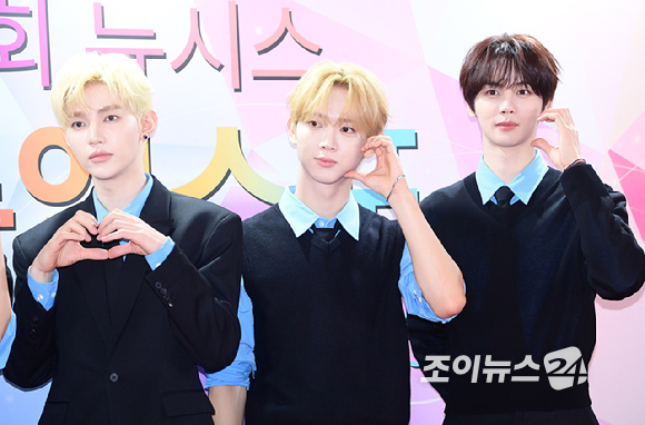 그룹 앤더블(AND2BLE)이 28일 오후 서울 중구 소공동 롯데호텔에서 열린 '제8회 뉴 시스 한류엑스포' 시상식 포토월 행사에 참석하고 있다. [사진=정소희 기자]