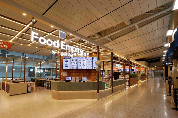 아워홈 푸드엠파이어 인천공항 제1여객터미널 동편점 전경. [사진=아워홈]