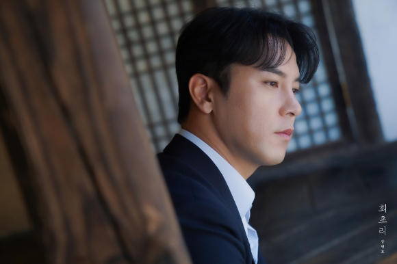 장민호 신곡 '회초리' 콘셉트 포토 [사진=호엔터테인먼트]