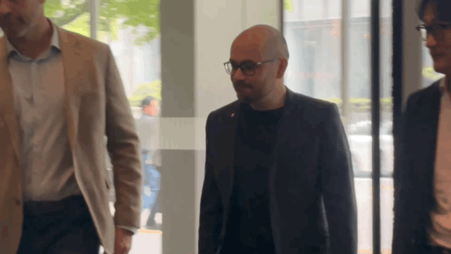 데미스 하사비스 구글 딥마인드 최고경영자(CEO)가 28일 오후 2시 56분께 서울 서초구 삼성전자 사옥을 방문하고 있다. [사진=권서아 기자]