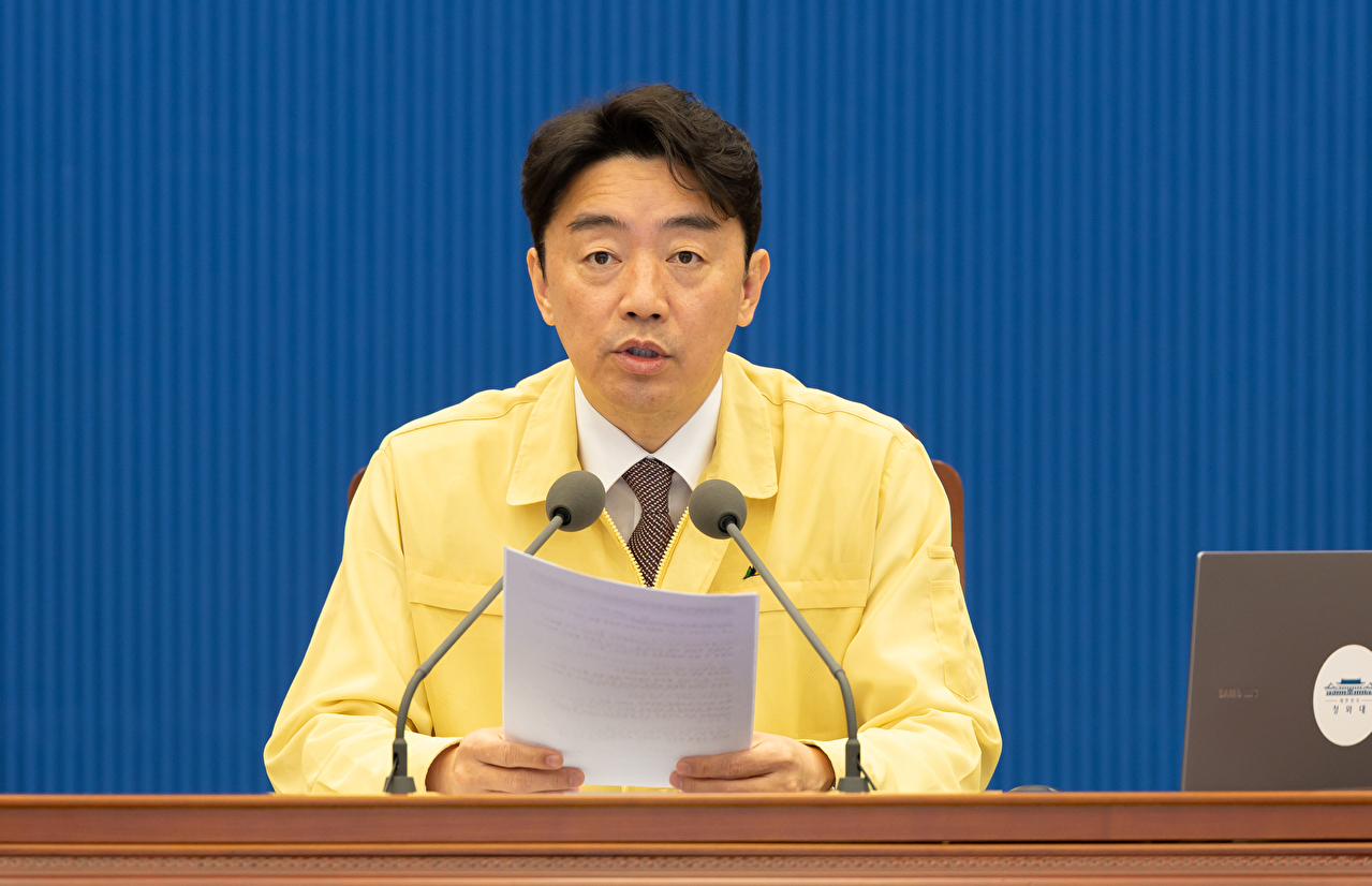 강훈식 대통령 비서실장이 3일 청와대 여민관에서 수석보좌관회의에서 발언하고 있다. 2026.3.3 [청와대 제공. 재판매 및 DB 금지] [사진=연합뉴스]