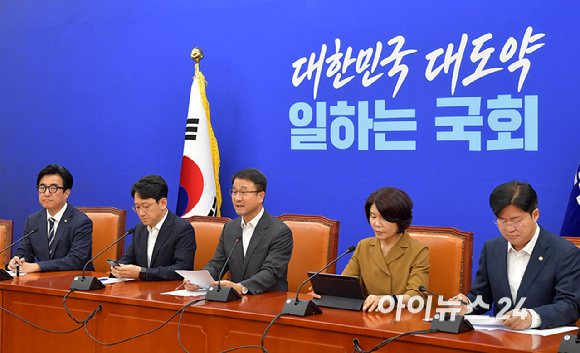 한병도 더불어민주당 당대표 직무대행 겸 원내대표가 6일 서울 여의도 국회에서 열린 정책조정회의에서 발언하고 있다. [사진=곽영래 기자]