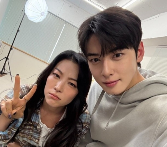 그룹 아스트로 차은우가 지난해 10월 14일 서울 종로구 포시즌스 호텔에서 열린 더블유 코리아 제19회 유방암 인식 향상 캠페인 자선 행사에 참석하고 있다. [사진=정소희 기자]