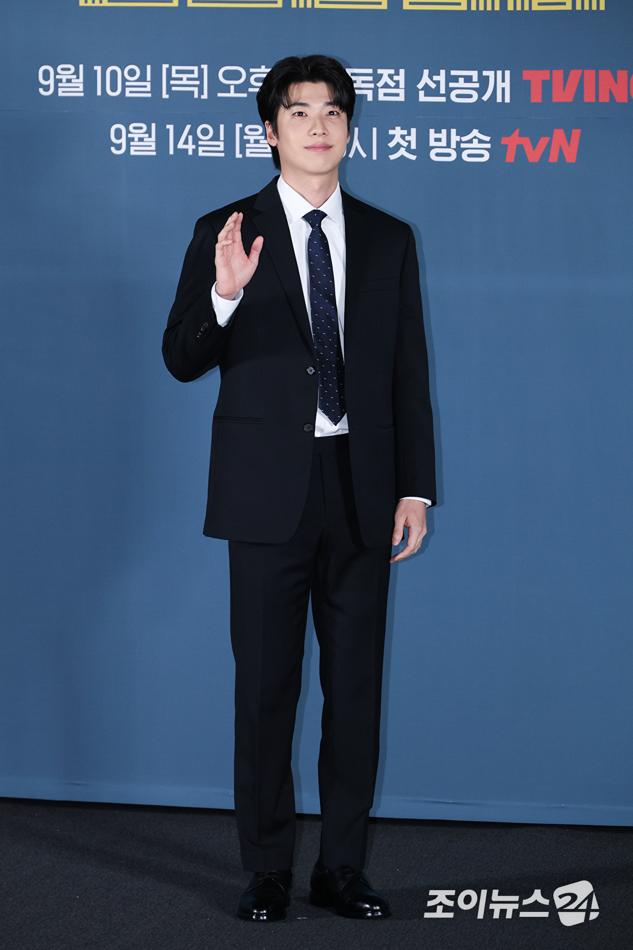 배우 홍진기가 8일 오전 서울 용산구 CGV 용산아이파크몰점에서 진행된 티빙 오리지널 '로또 1등도 출근합니다' 제작발표회에 참석해 포즈를 취하고 있다. [사진=문수지 기자]
