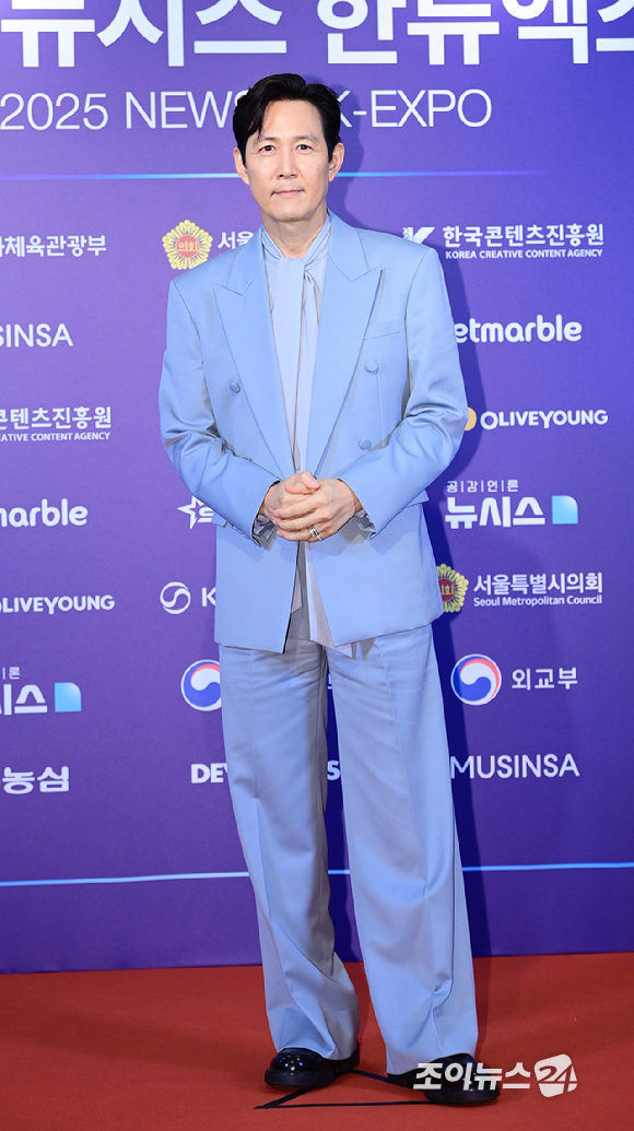 배우 이정재가 28일 오후 서울 소공동 롯데호텔에서 열린 '2025 NEWSIS 한류엑스포'에 참석하고 있다. [사진=정소희 기자]