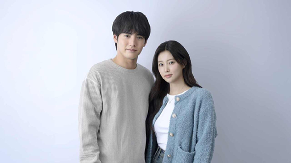 '첫 입에 반하다' 아카소 에이지와 강혜원 [사진=TV TOKYO ]