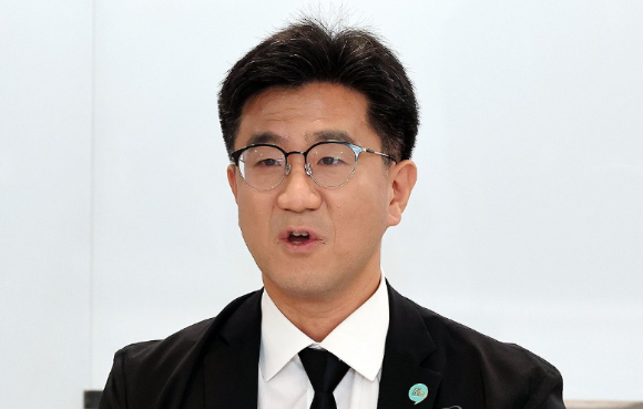 기본소득당 오준호 대표가 지난 7일 서울 여의도 중앙당사에서 열린 최고위원회의에서 발언하고 있다. [사진=연합뉴스]