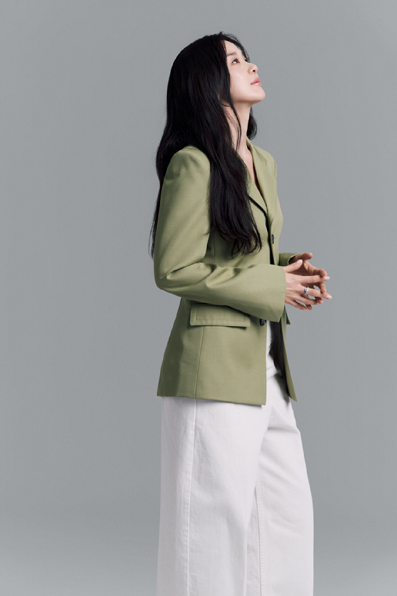 배우 이청아가 '아너: 그녀들의 법정' 종영 인터뷰를 진행했다. [사진=매니지먼트 숲 ]