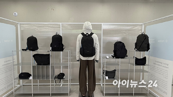 23일 서울 성수동 무신사 스탠다드 2026 FW 프리뷰에서 새롭게 선보이는 '스탠다드 플러스' 라인. [사진=진광찬 기자]