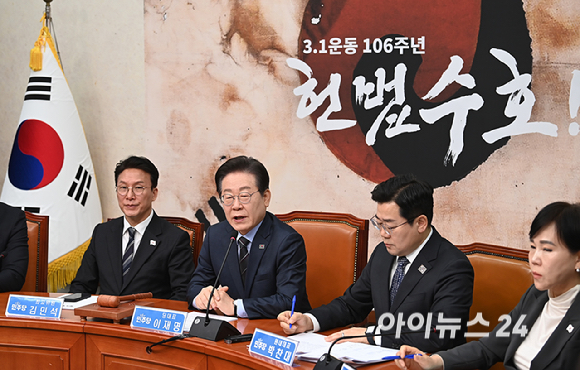 이재명 더불어민주당 대표가 28일 오전 서울 여의도 국회에서 열린 확대간부회의에서 발언하고 있다. [사진=곽영래 기자]