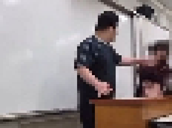 지난 10일 오전 10시께 서울 양천구 신정동 A고등학교에서 고3 학생이 수업 중 휴대전화를 쥔 손으로 교사의 얼굴을 가격하는 일이 발생했다. [사진=연합뉴스]
