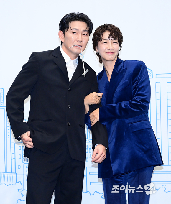 배우 허준석과 진서연이 10일 오후 서울 마포구 스탠포드호텔에서 열린 TV CHOSUN 새 월화드라마 '다음생은 없으니까' 제작발표회에 참석하고 있다. [사진=정소희 기자]