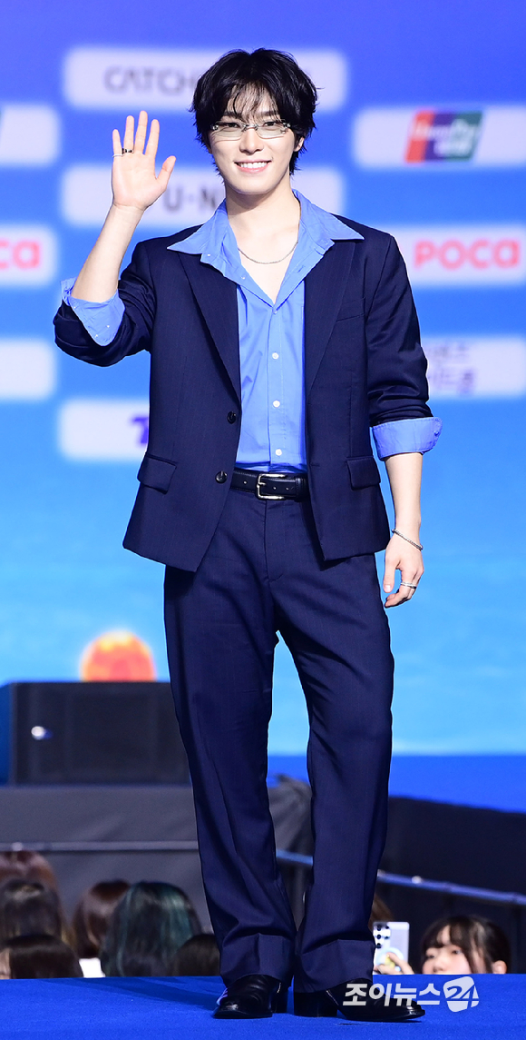 가수 피철인(세븐틴 디노)이 9일 오후 경기도 일산 킨텍스에서 열린 2026 SBS 가요대전 Summer 블루카펫 행사에 참석하고 있다. [사진=정소희 기자]