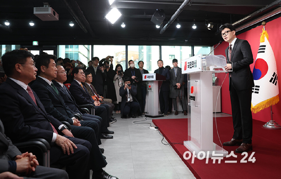 한동훈 국민의힘 비상대책위원장이 26일 오후 서울 여의도 국민의힘 중앙당사에서 비상대책위원장 임명 수락 연설을 하고 있다. [사진=곽영래 기자]