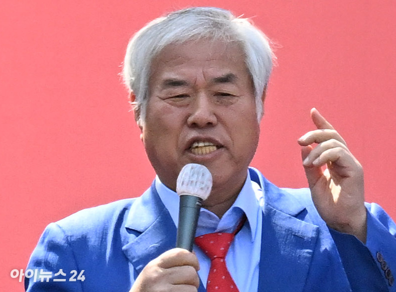 탄핵반대 집회에서 전광훈 목사가 발언을 하고 있다. [사진=곽영래 기자]