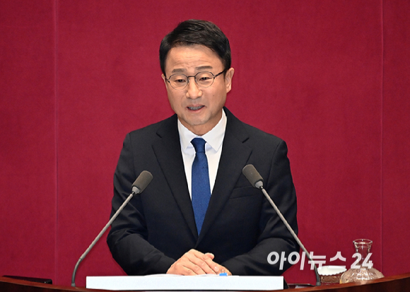 한병도 더불어민주당 원내대표가 3일 국회 본회의에서 교섭단체 대표연설을 하고 있다. [사진=곽영래 기자]