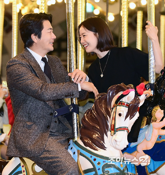 배우 문채원이 8일 오후 서울 송파구 롯데월드 어드벤처에서 열린 영화 '하트맨' 돌아오는 거야, 다시 롯데월드에서! 이벤트 행사에 참석하고 있다. [사진=정소희 기자]