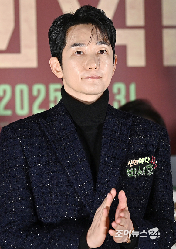 배우 박시후가 8일 서울 용산구 CGV 용산아이파크몰에서 열린 영화 '신의 악단' 제작보고회에 참석하고 있다 [사진=곽영래 기자]