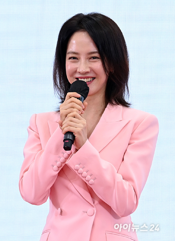 배우 송지효의 법률대리인이 우쥬록스 측이 미지급금 정산기일을 어겼다고 밝혔다. [사진=김성진 기자]