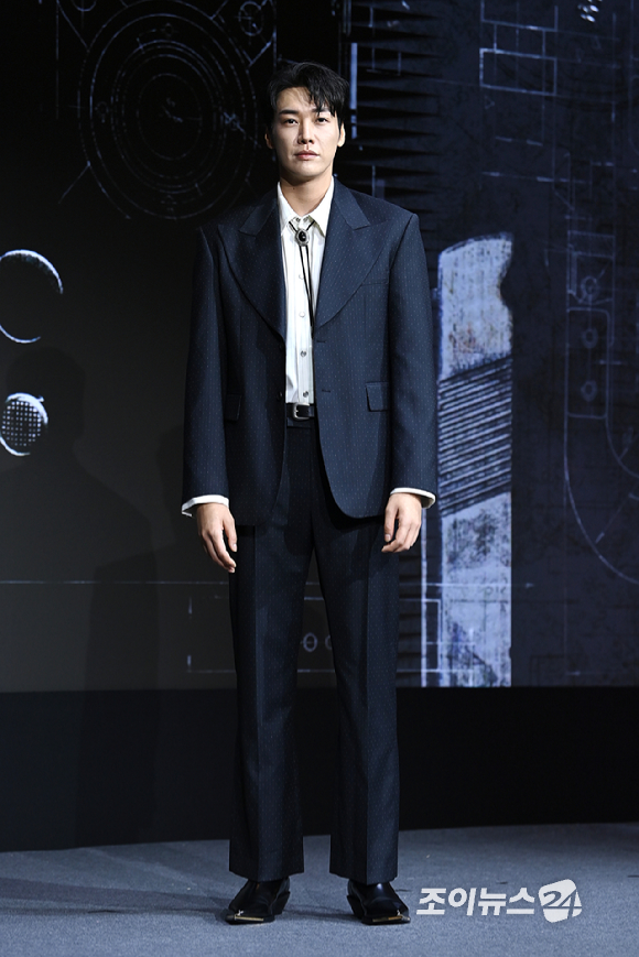 배우 김영광이 22일 오전 서울 마포구 호텔 나루 서울 엠갤러리에서 열린 냇플릭스 시리즈 '트리거' 제작발표회에 참석해 포즈를 취하고 있다. [사진=문수지 기자]
