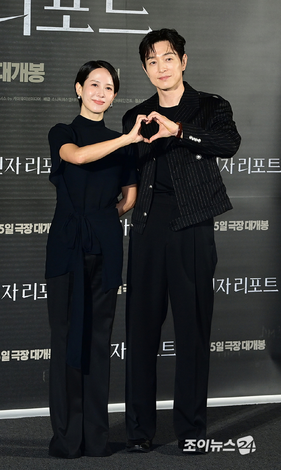 배우 조여정-정성일-조영준 감독이 12일 오전 서울 용산구 CGV 용산아이파크몰에서 열린 영화 '살인자 리포트'(감독 조영준) 제작보고회에 참석하고 있다. [사진=정소희 기자]