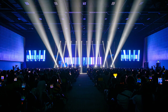 가수 겸 배우 이준호가 태국 방콕에서 'Typhoon Family Drama Fan Meeting with LEE JUNHO('태풍상사' 드라마 팬미팅 위드 이준호)'를 개최하고 팬들을 만나고 있다. [사진=O3 Collective]