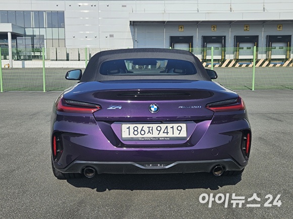 BMW Z4 후면. [사진=홍성효 기자]