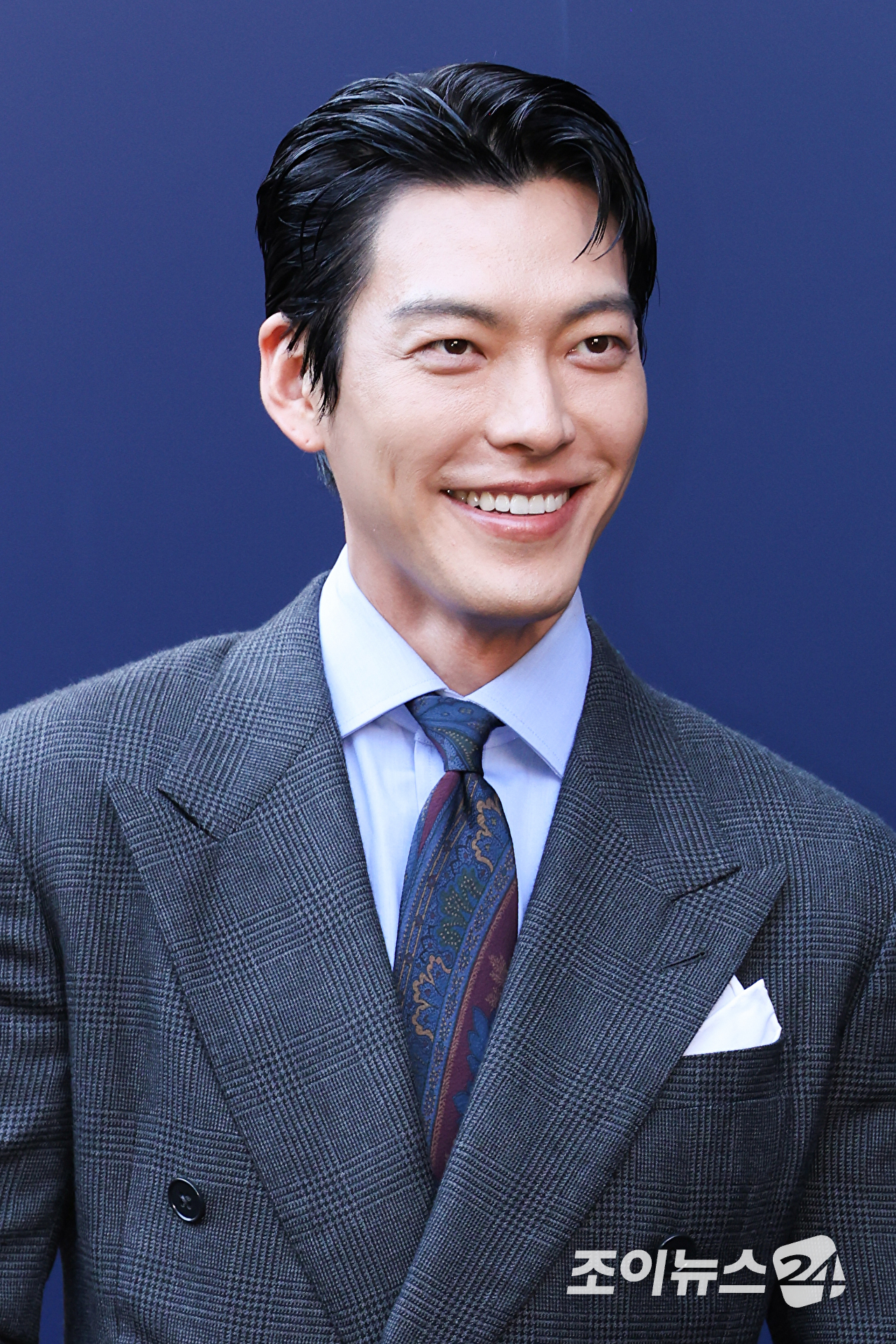 배우 김우빈이 15일 오후 서울 종로구 석파정 서울미술관에서 진행된 패션 아이콘 랄프 로렌의 삶을 조명한 HBO 다큐멘터리 '베리 랄프' 스크리닝 이벤트에 참석해 포즈를 취하고 있다. [사진=문수지 기자]
