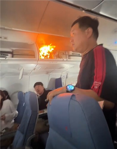 18일 인천행 중국국제항공 기내 화재 [사진=웨이보 캡처]