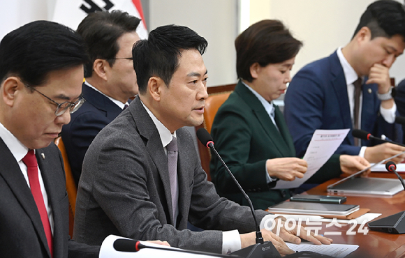 장동혁 국민의힘 대표가 23일 서울 여의도 국회에서 열린 최고위원회의에서 발언하고 있다. [사진=곽영래 기자]