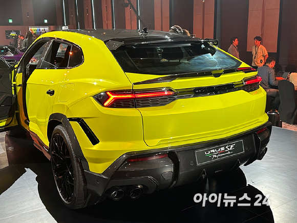8일 그랜드 워커힐 서울에서 열린 '람보르기니 데이 코리아 2026'에서 '레부엘토 SV'가 아시아&middot;태평양 지역 최초로 공개되고 있다. [사진=김현영, 최지호 인턴기자]