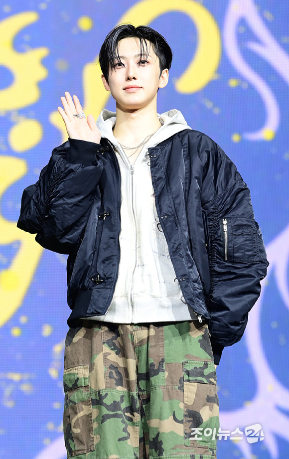 그룹 앤팀 후마가 28일 오후 서울 용산구 한남동 블루스퀘어에서 열린 &TEAM(앤팀) 한국 데뷔 앨범 미니 1집 'Back to Life'(백 투 라이프)발매 기념 쇼케이스에 참석하고 있다. [사진=정소희 기자]