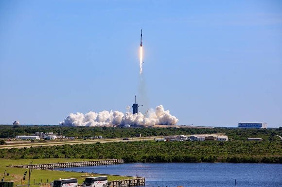 지난해 4월 9일 ‘액시엄 미션-1’이 미국 플로리다 케네디우주센터에서 발사되고 있다. [사진=NASA]